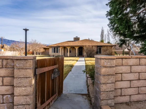 350 Tuttle Creek Rd, Lone Pine, CA 93545