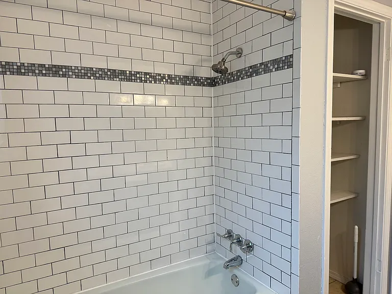 13908 Jeffery Dr — Photo 17
