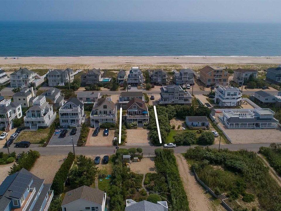 1st image of 17 Dune Ln
