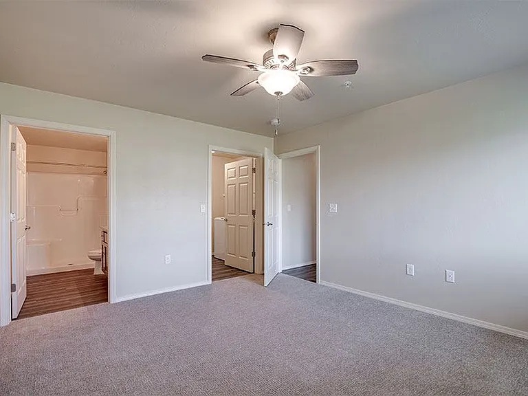 MORGAN PARK ESTATES — Photo 12