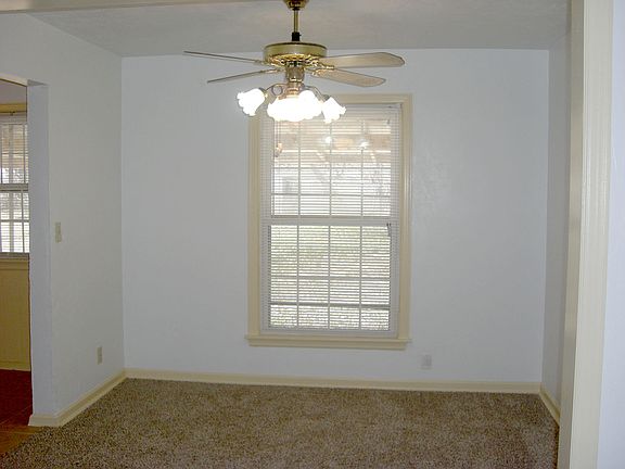 3rd image of 704 Howard Dr