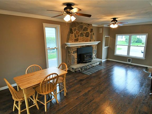 4th image of 4137 Birchwood Dr N