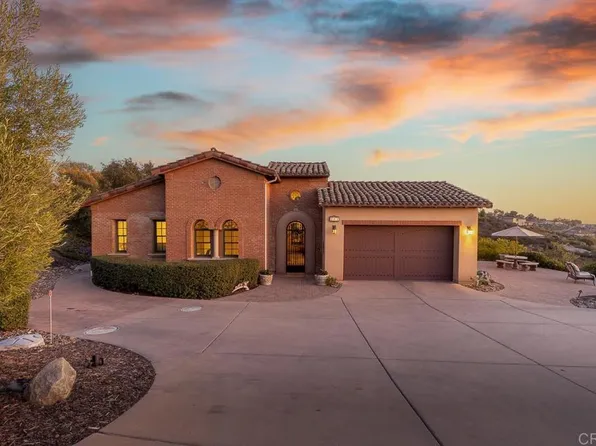 29472 Welk Highland Dr, Escondido, CA 92026