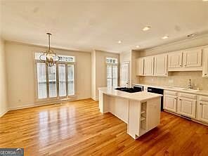 3rd image of 14 Carrington Way
