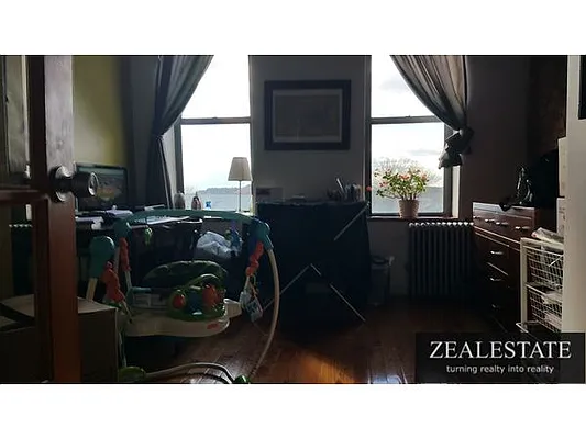 Rented by ZealEstate Group Inc | media 27