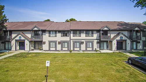 Walnut Woods Apartments Photo 1