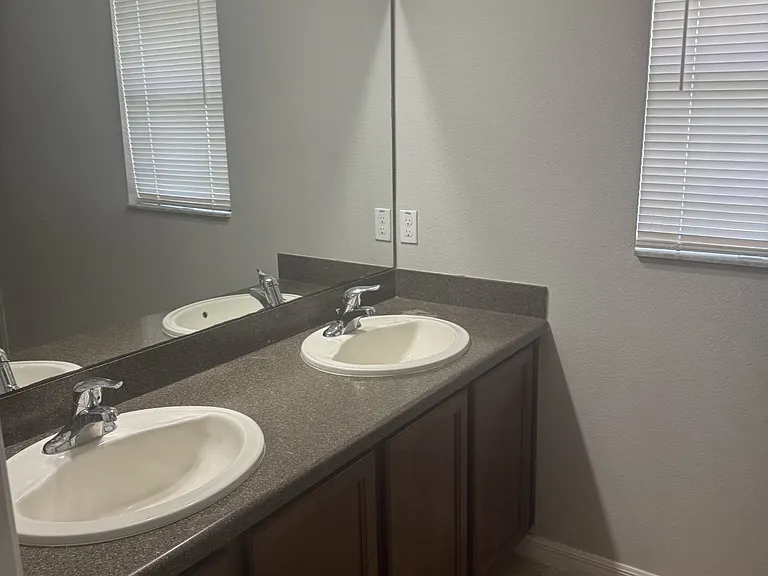 3504 Portview Ct — Photo 9