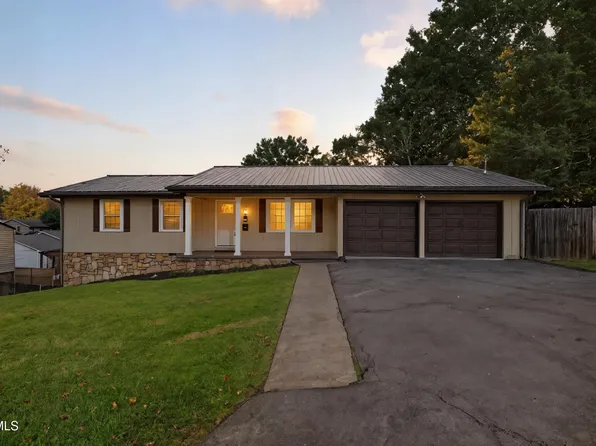 2850 Ashley St, Kingsport, TN 37664