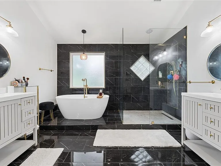460 Felton Dr NE — Photo 36
