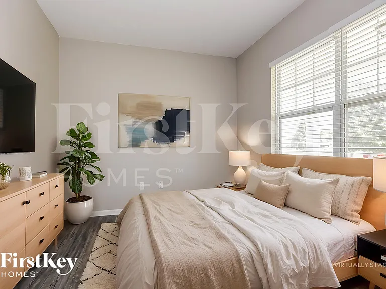 1624 Rosemore Ln — Photo 12