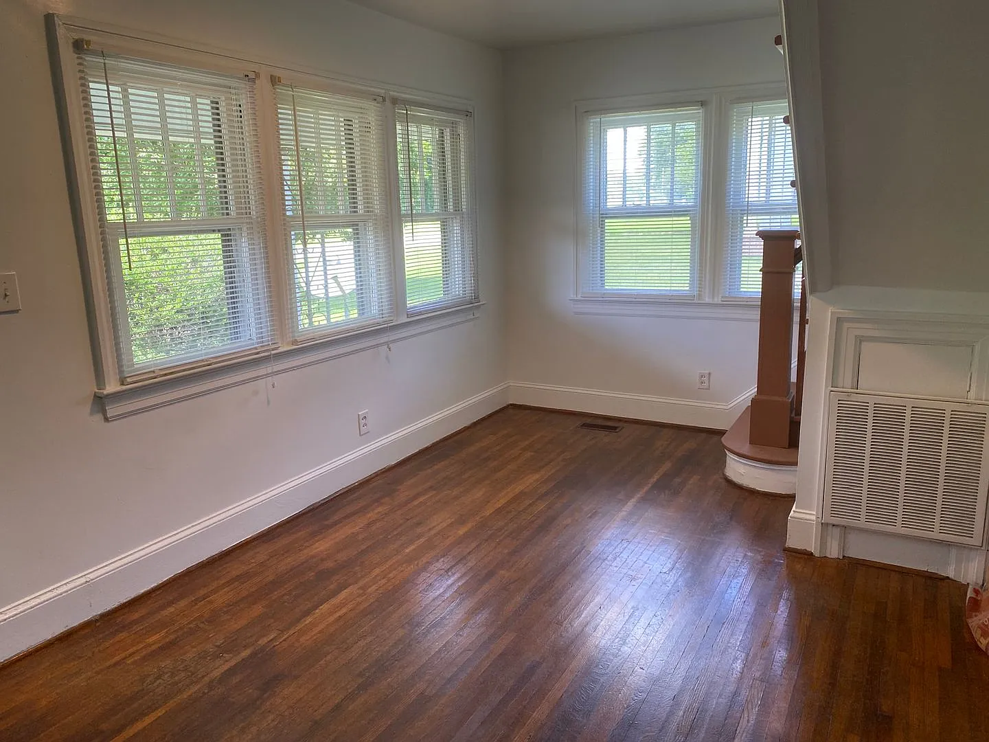2 BR 1 BA Close to Hospital — Photo 3