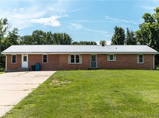 880 Main St, Saint Elizabeth, MO 65075