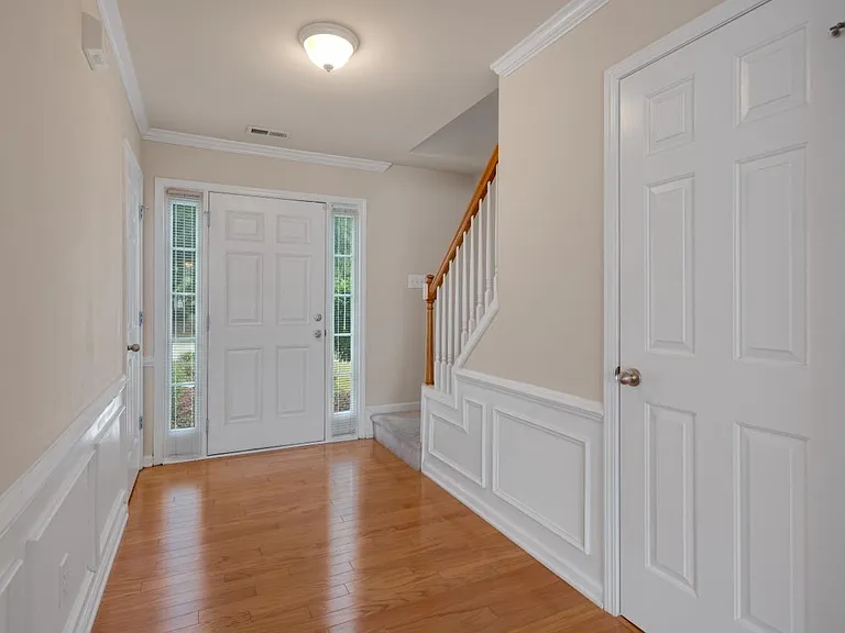 5020 Babbling Brook Dr — Photo 2