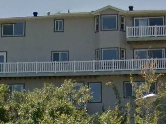 3rd image of 585 E Marialana Way