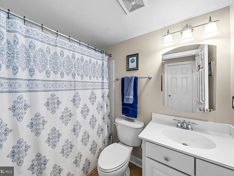 8058 Samuel Wallis St — Photo 11