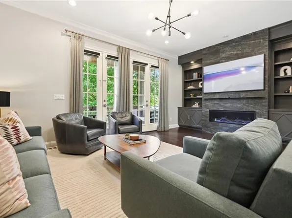 805 Corduroy Ln NE #13, Atlanta, GA 30312