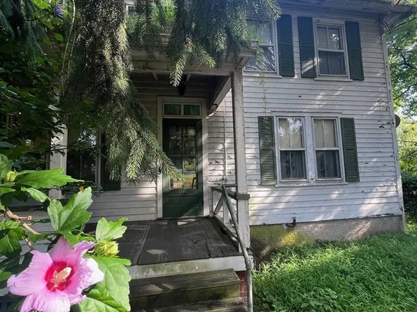 137 Schraalenburgh Rd, Harrington Park, NJ 07640