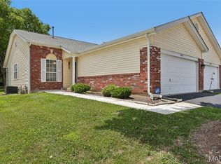 16054 Rose Wreath Ln, Florissant, MO 63034