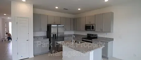 111 Roseville Dr — Photo 12