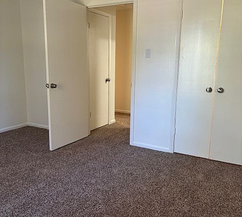 5th image of 301 Warren Dr #230