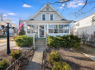 907 W Park Ave, Joliet, IL 60436