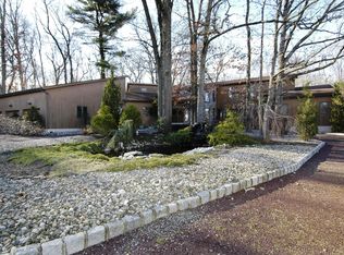 1 Golden Pond Dr, East Brunswick, NJ 08850