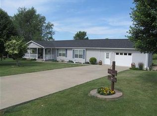 110 Stonegate Ct, Bedford, IN 47421