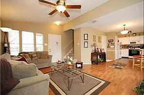 3rd image of 3101 Birch Dr