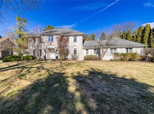 4 Le Pere Dr, Pittsford, NY 14534