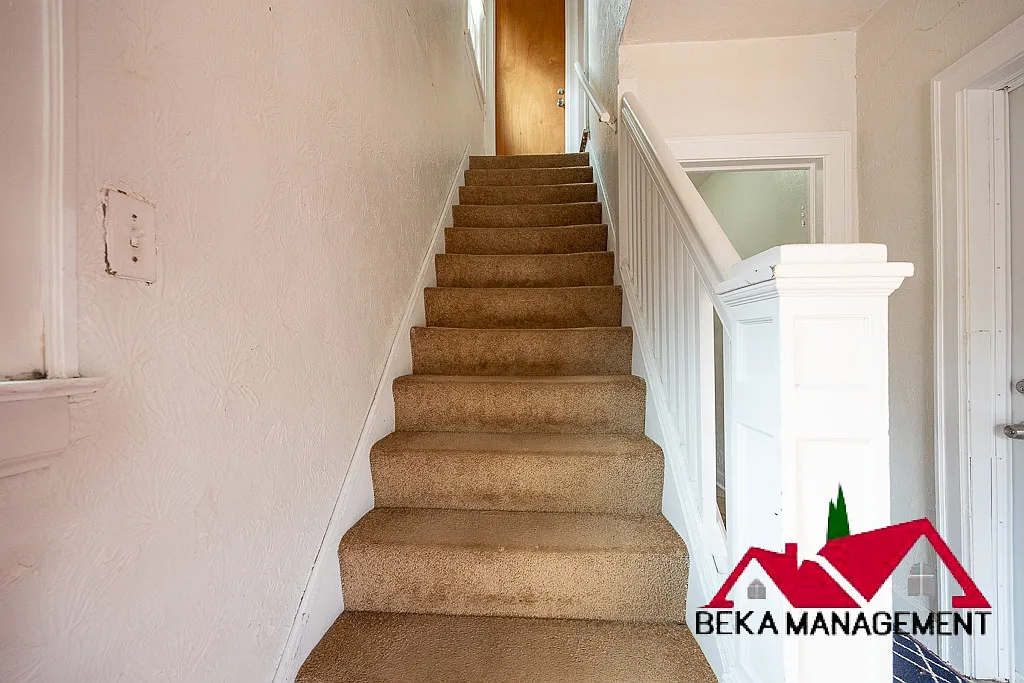 2 bed, 1000 sqft, $900 — Photo 3