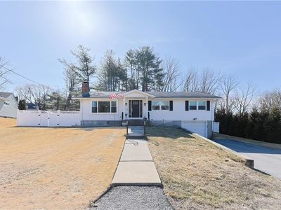 112 Homestead Ave, North Smithfield, RI, 02896