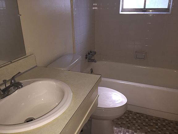 3rd image of 5389 Cedar Park Dr