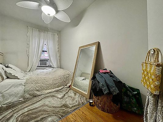 2nd image of 150 Orchard St APT 3a