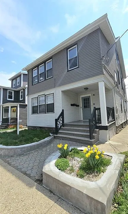 8 Boyden Pkwy S #1