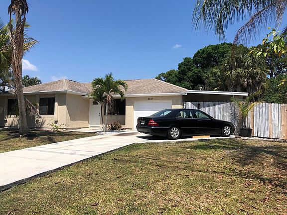 2nd image of 2337 SE Mariposa Ave