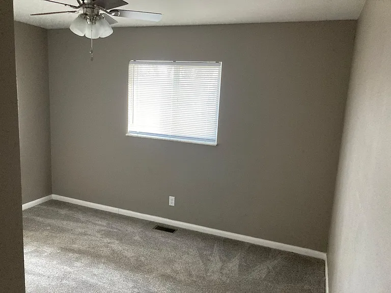 1718 S Smithville Rd — Photo 10