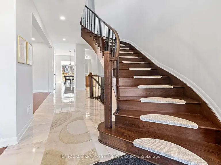 733 Coast Cir — Photo 15