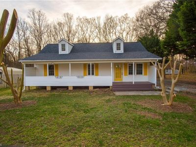 1802 Yarbrough Dr, Greensboro, NC, 27405