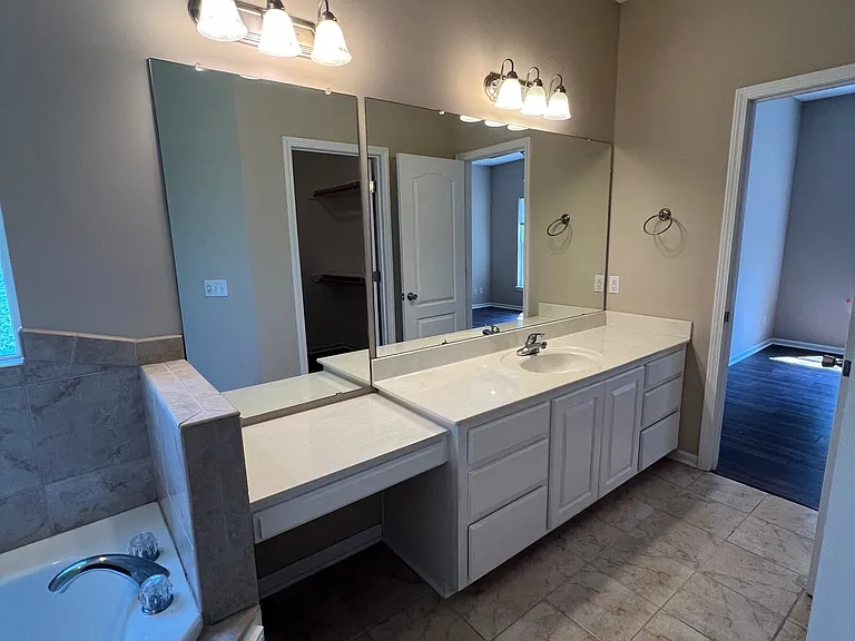 1814 Villa Dr — Photo 22
