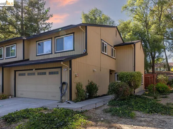 2407 Twinflower Ct, Martinez, CA 94553