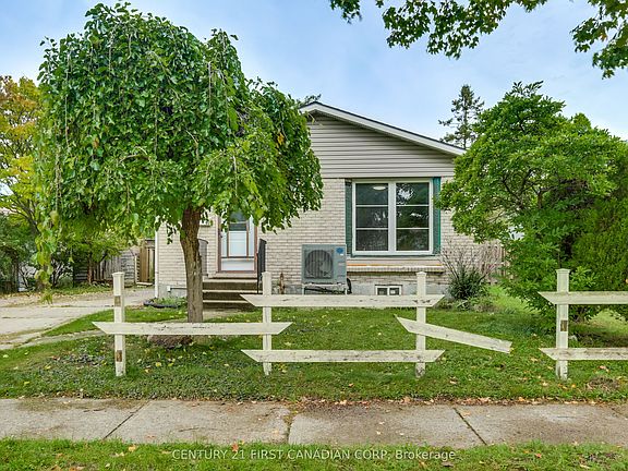 2nd image of 63 Renny Cres