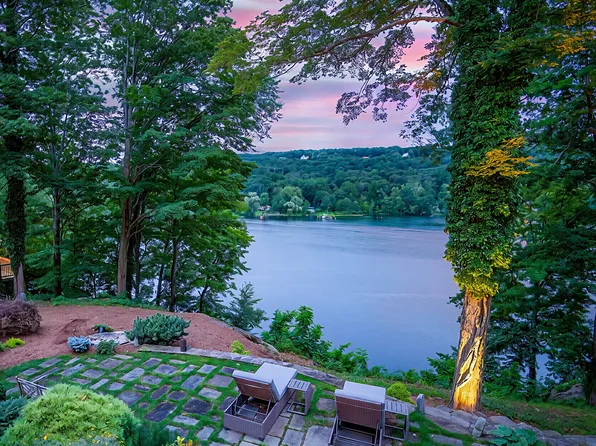 25 Pond Road, Ridgefield, CT 06877
