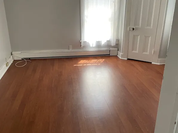 (undisclosed Address), Buchanan, NY 10511