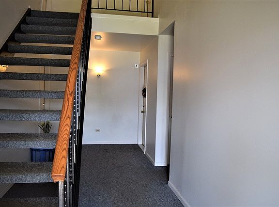 3rd image of 217 Brett Cir Unit A