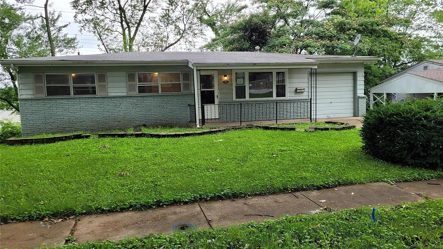 3023 Wheaton Ave photo 1