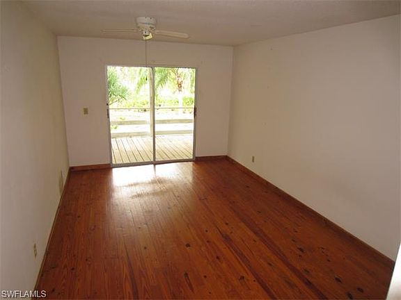 3rd image of 4100 Garden View Dr