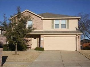 708 International Dr, Euless, TX 76039