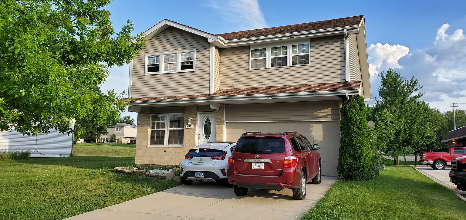 4355 182nd Pl photo 1