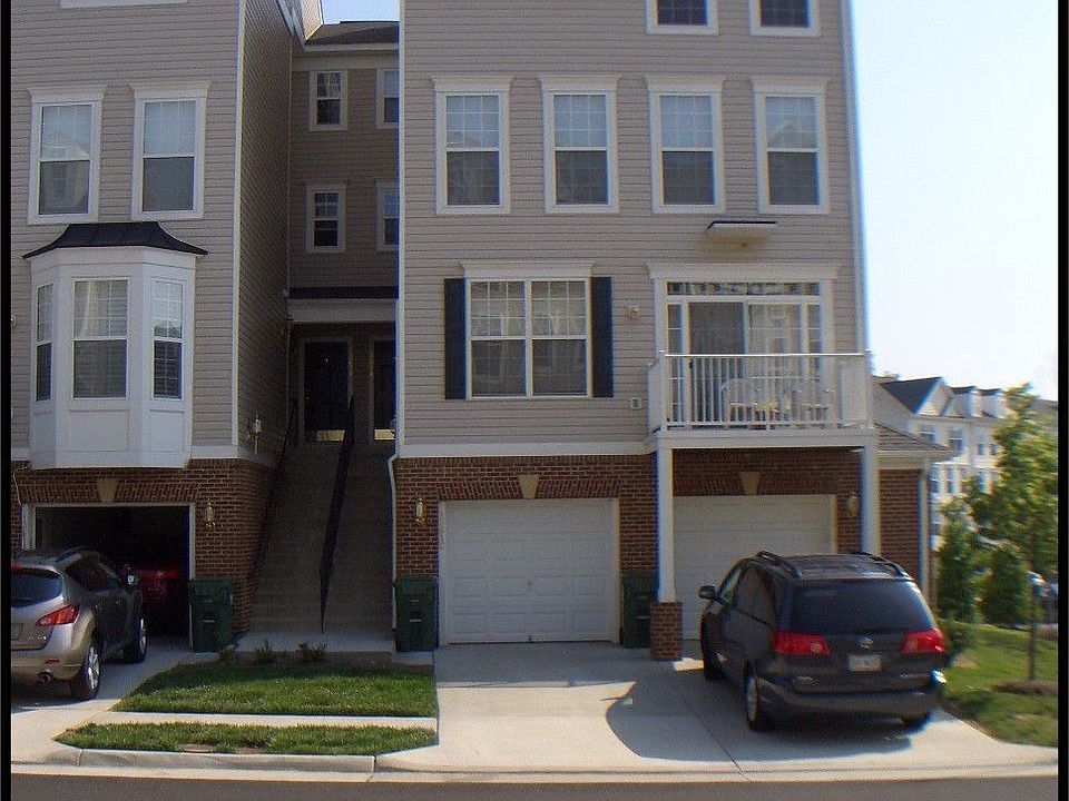 1st image of 13614 Venturi Ln #165