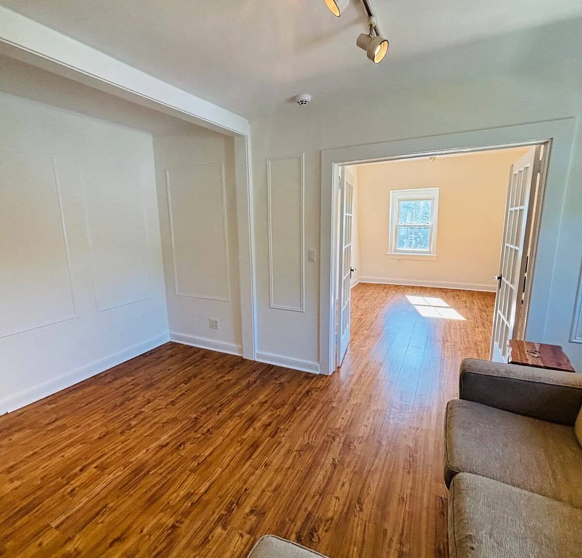 1 bed, 1.0 bath, $2,575 — Photo 2